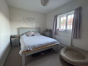 Bedroom- click for photo gallery